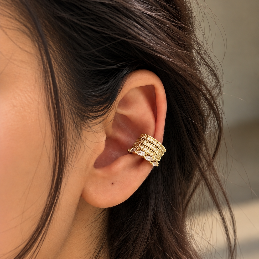 Neer earcuff