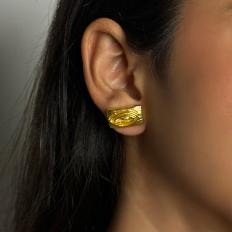Cleopatra studs
