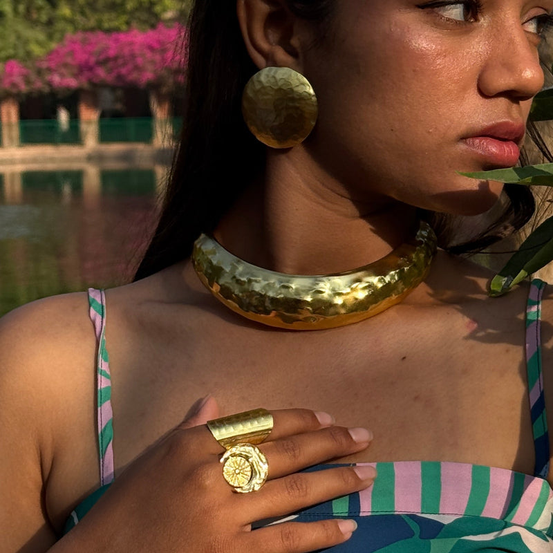 Utopia  choker