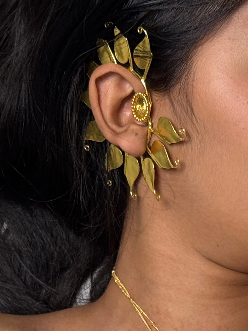 Mandana Earcuff