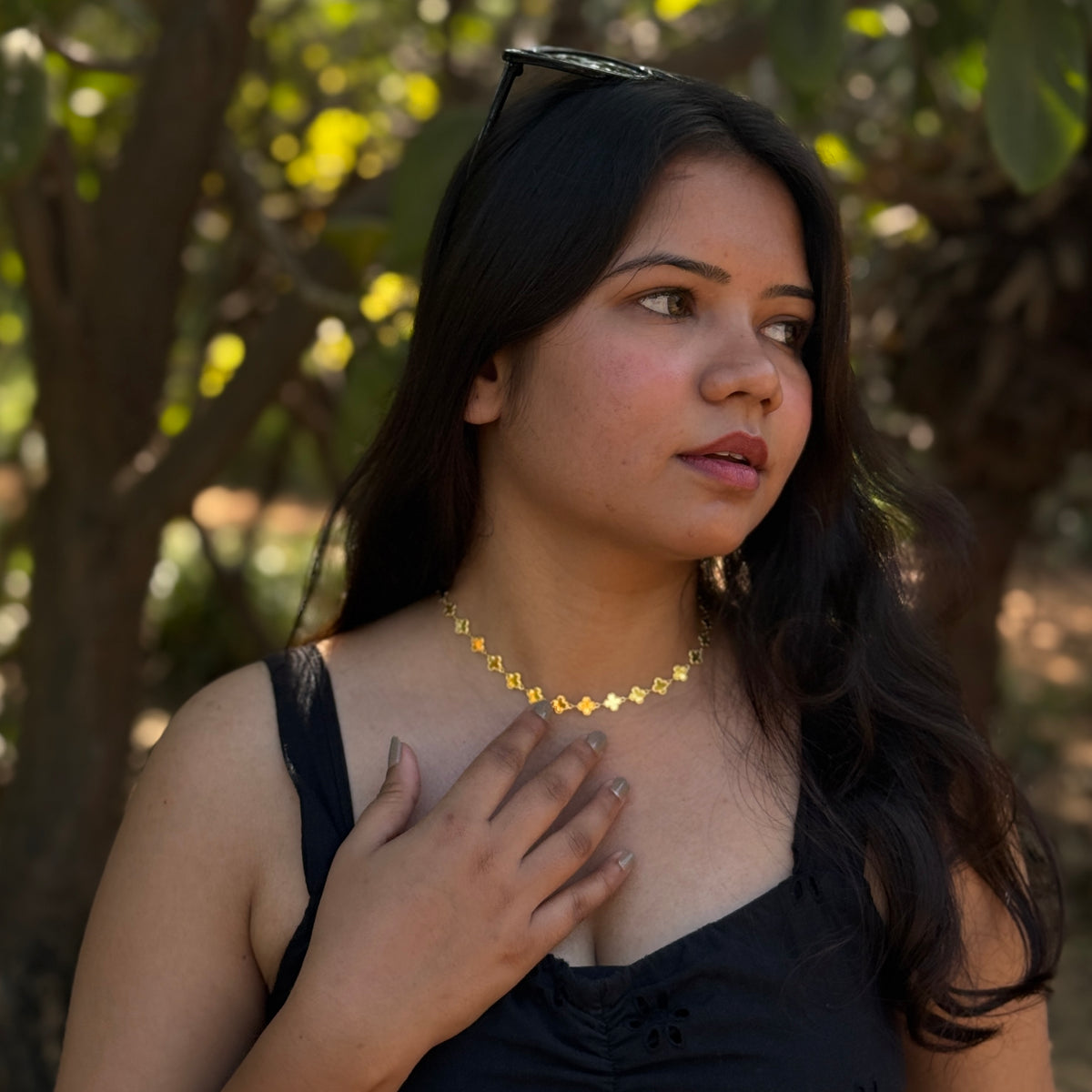 Clover choker
