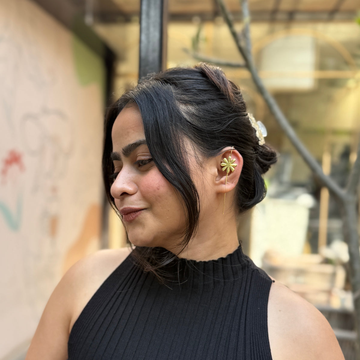 Daisy earcuffs