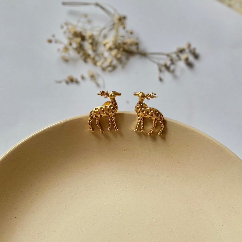 Vanya studs
