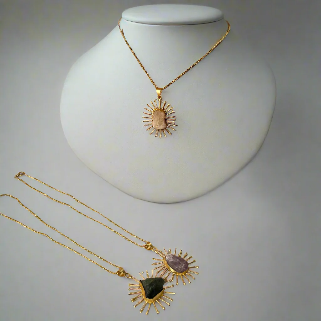Kayaanta necklace